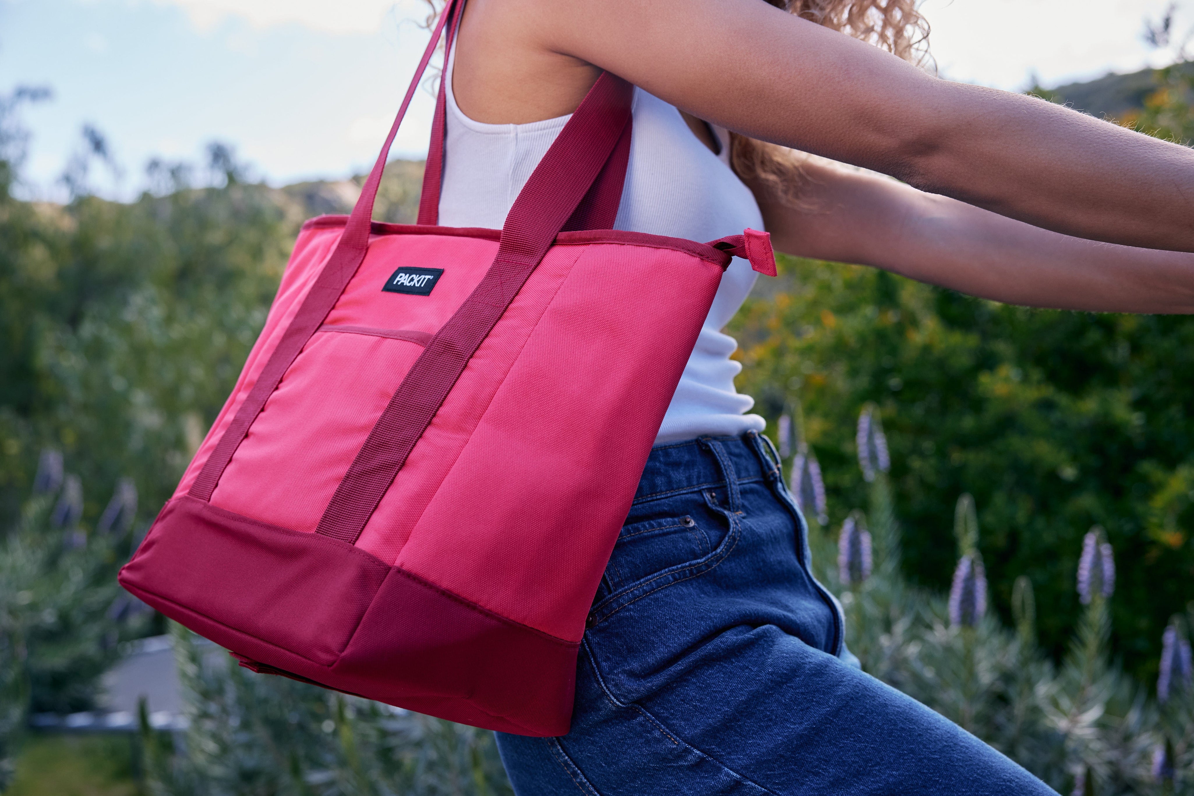 12-Can_Tote_Cooler-02646.jpg