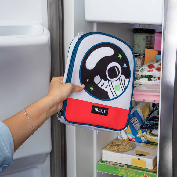 https://packit.com/cdn/shop/files/freezable-playtime-lunch-box-spaceman-lifestyle-freezer-how-it-works.jpg?v=1684776329&width=580