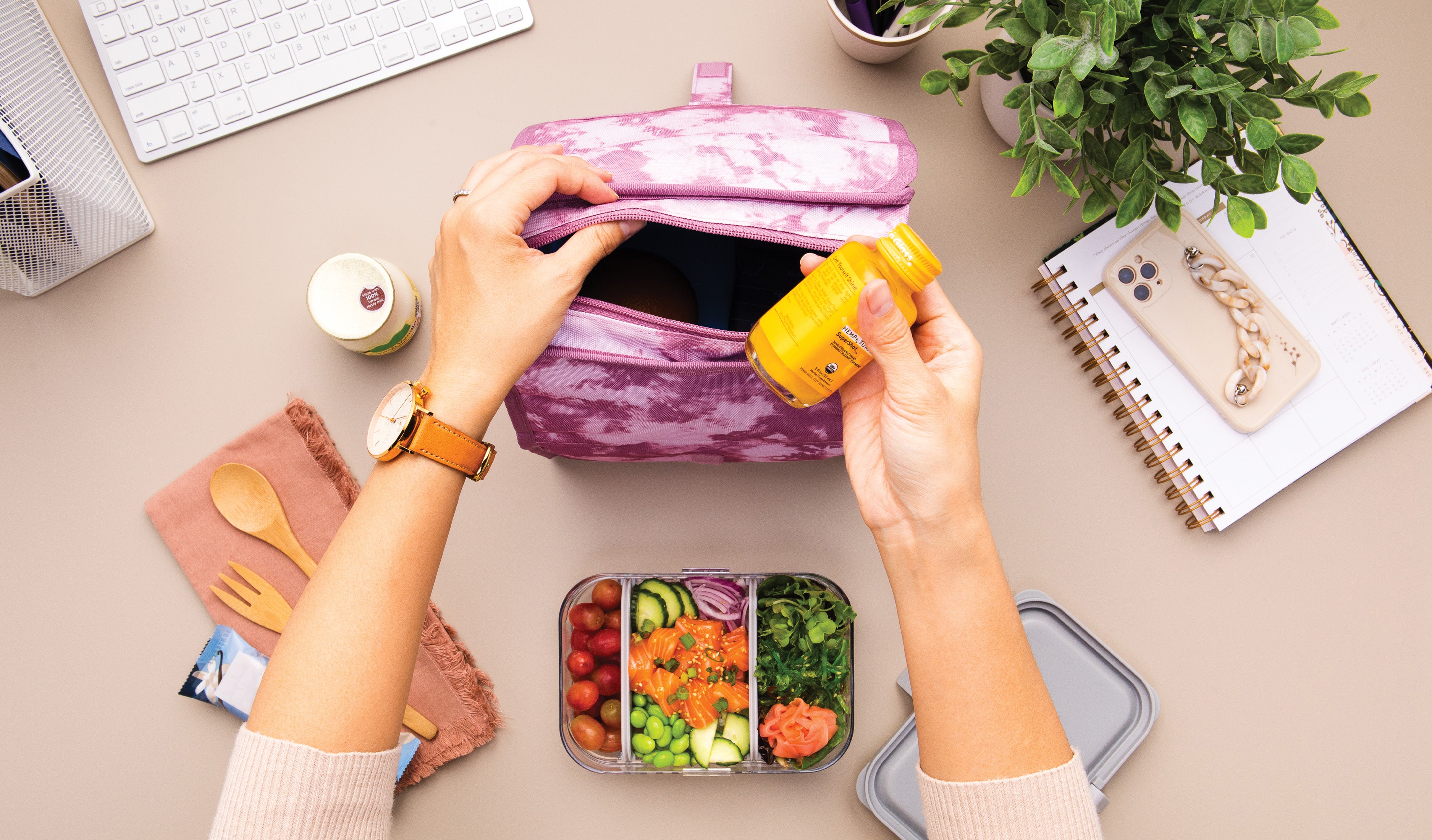 Best Deal in Canada | Thermos Barbie Doggie Lunch Bag - Canada's best deals  on Electronics, TVs, Unlocked Cell Phones, Macbooks, Laptops, Kitchen  Appliances, Toys, Bed and Bathroom products, Heaters, Humidifiers, Hair